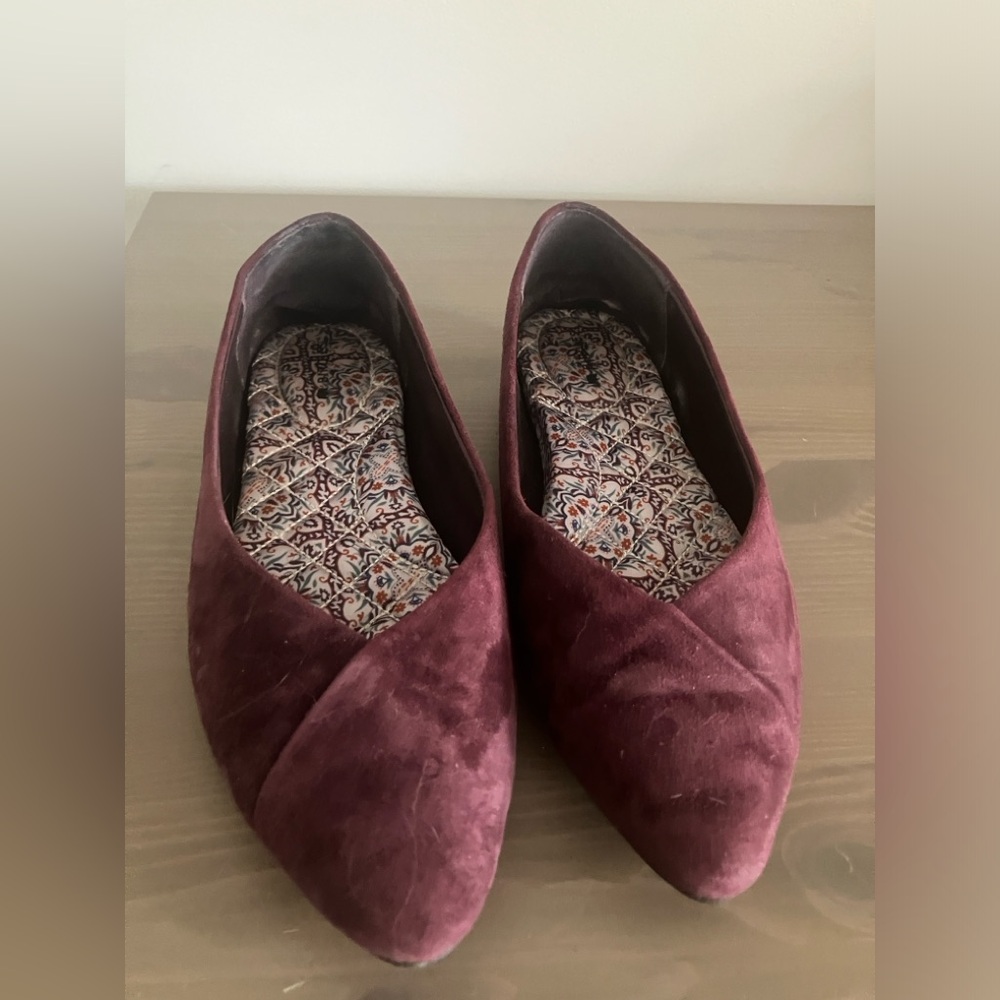 Birdies Goldfinch Suede Pointed Flats in Mulberry - Picture 5 of 6